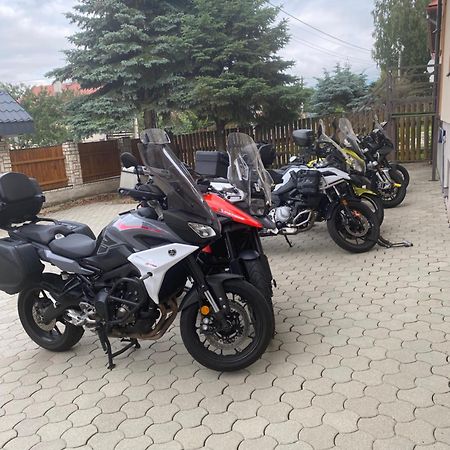 Penzión Vila Petra Bed&Breakfast Veľký Slavkov Esterno foto